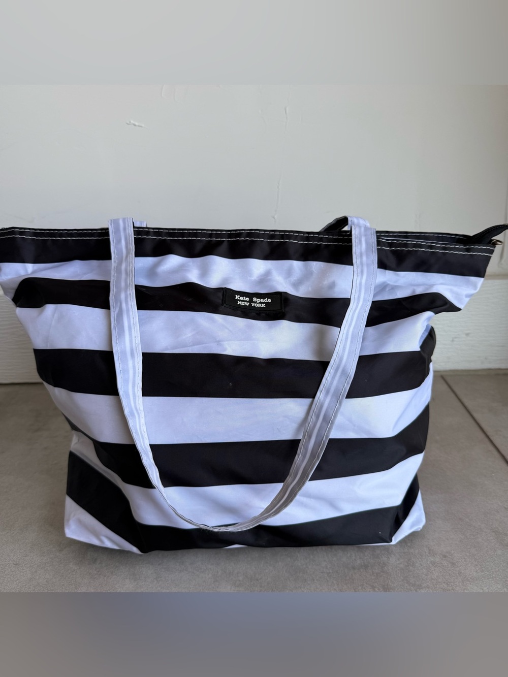 Kate Spade Tote bag medium Stripes White black Nylon logo lightweight zipper